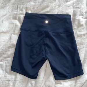 Lululemon wunder train size 6 inseam 6”